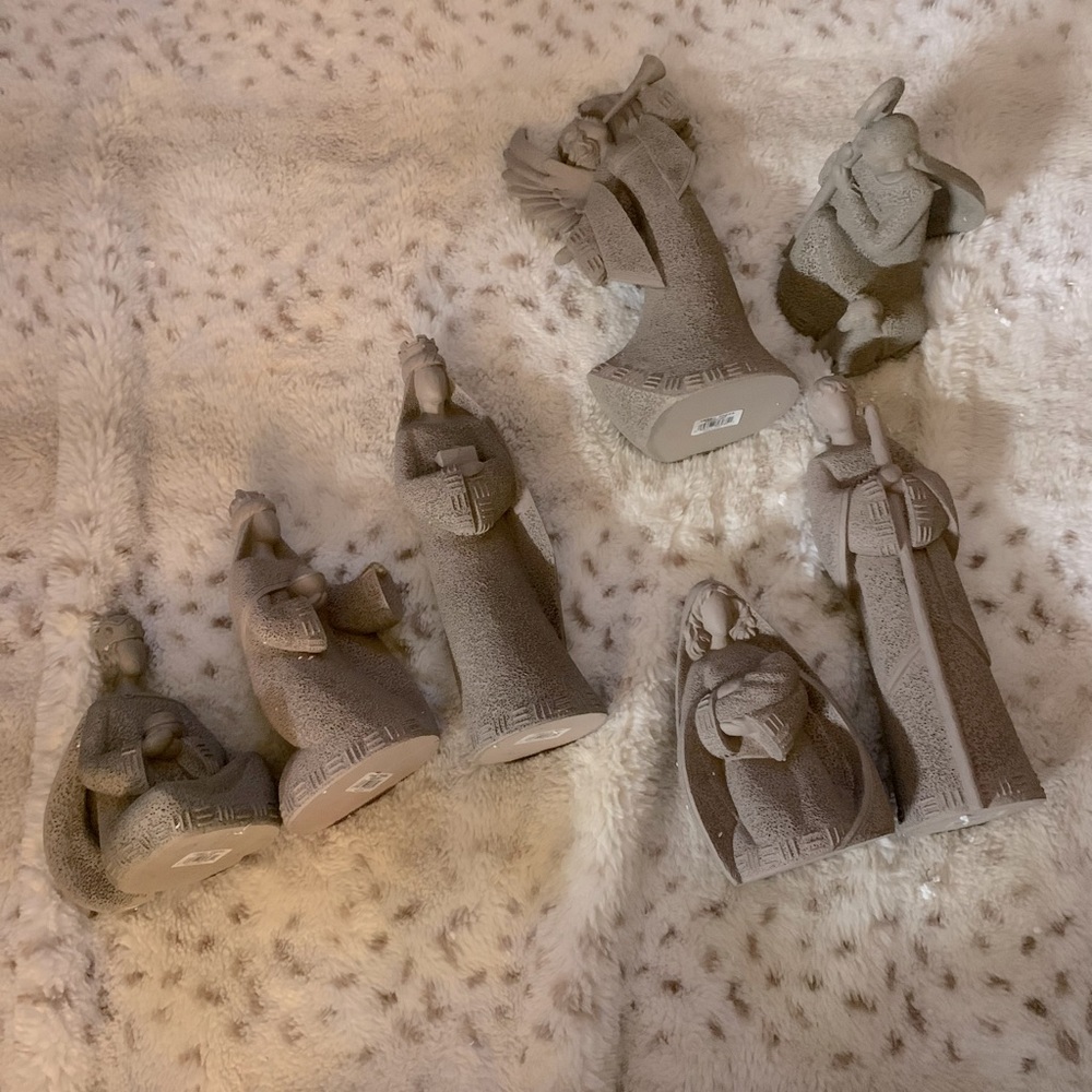 New Cokesbury Christmas Nativity Set 7 pieces speckled natural color